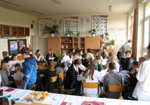 Uczestnicy turnieju podczas przerwy w kawiarence matematycznej